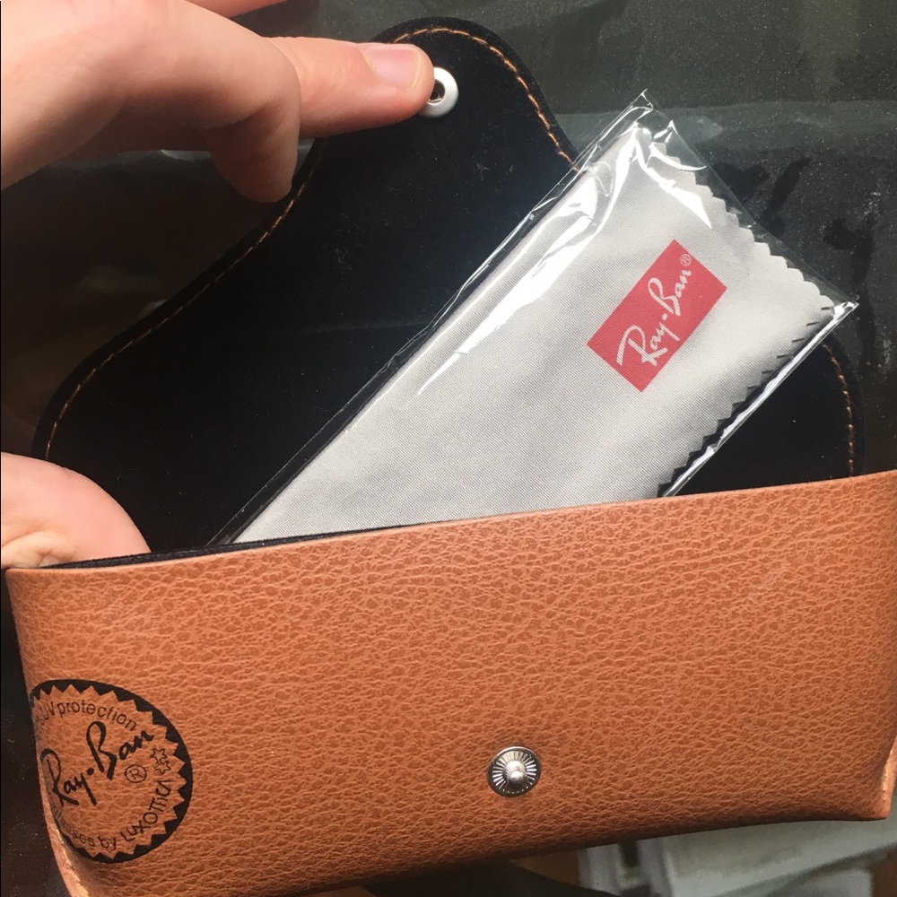 ❗️Authentic Ray Ban Case - Picture 3 of 4